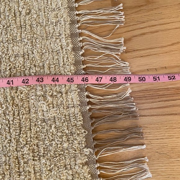 Throw Rug - Picture 6 of 13